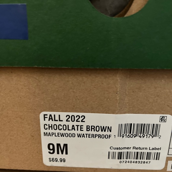 Waterproof boots - Picture 2 of 5